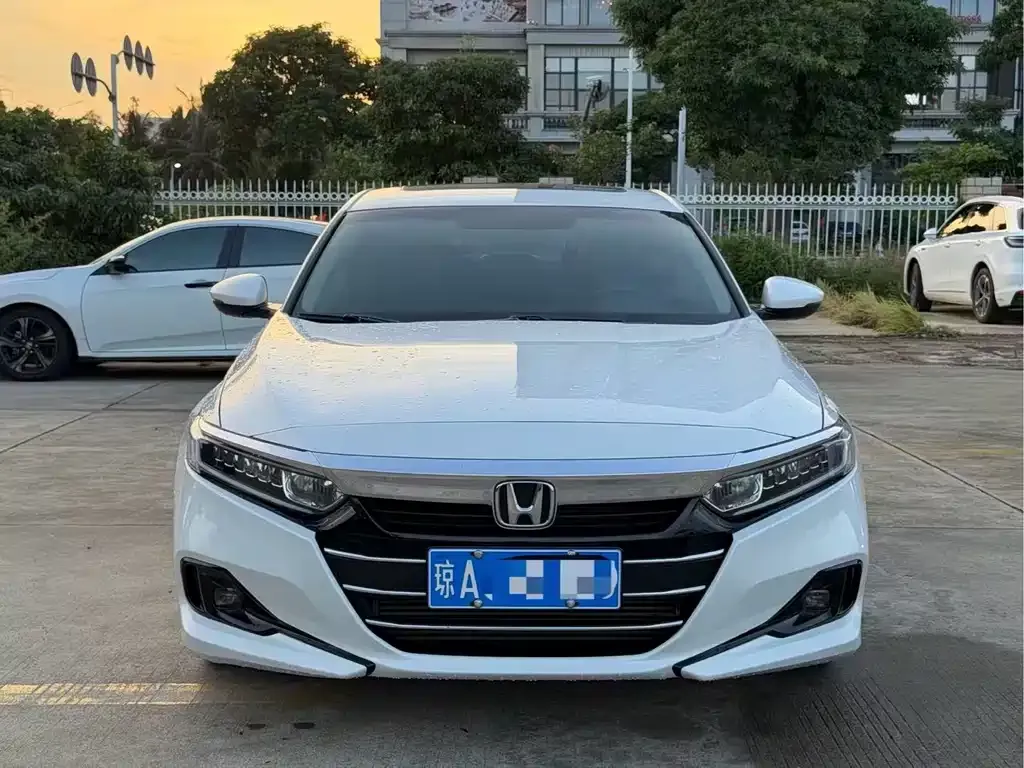 Honda Accord — фото 4