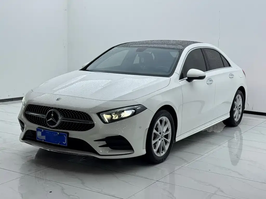 Mercedes-Benz A-Class — фото 1