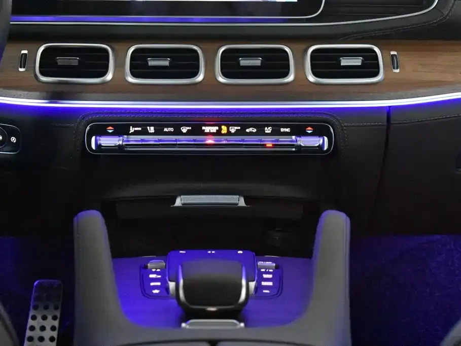 Mercedes-Benz GLS — фото 10