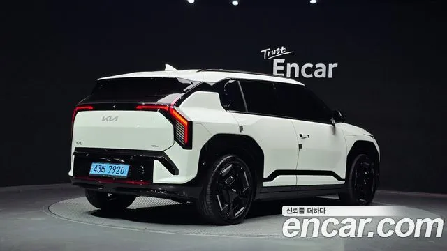 Kia EV3 — фото 5