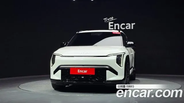 Kia EV3 — фото 4