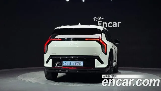 Kia EV3 — фото 3