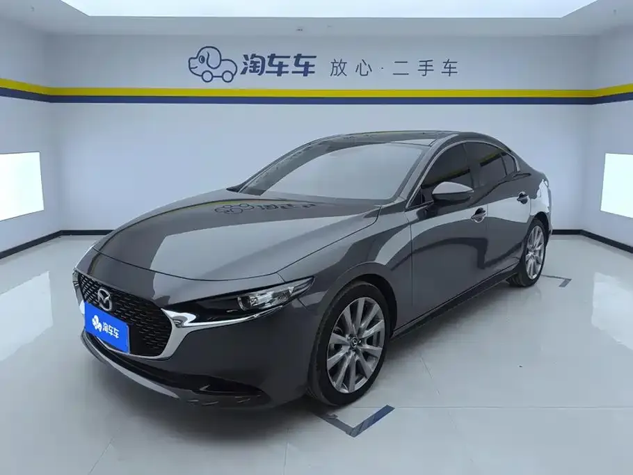 Mazda 3 Axela — фото 1