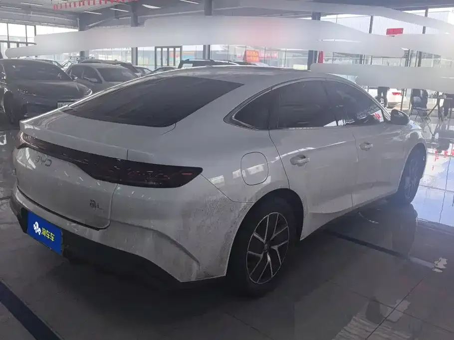 BYD Qin L — фото 8