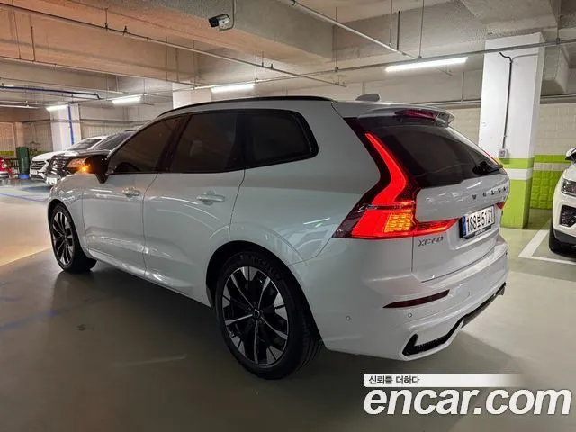 Volvo XC60 — фото 5