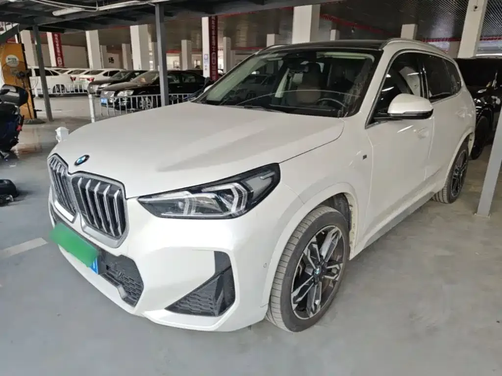 BMW X1 — фото 7