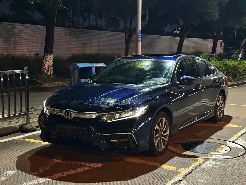 Honda Inspire — фото 1