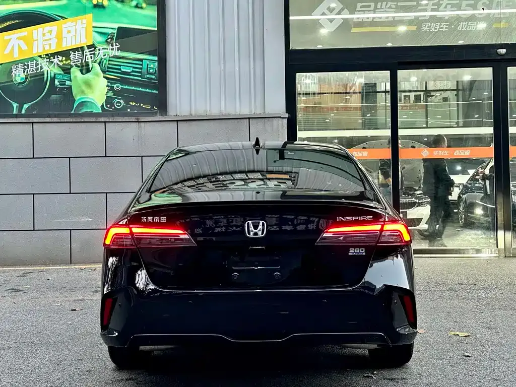 Honda Inspire — фото 8