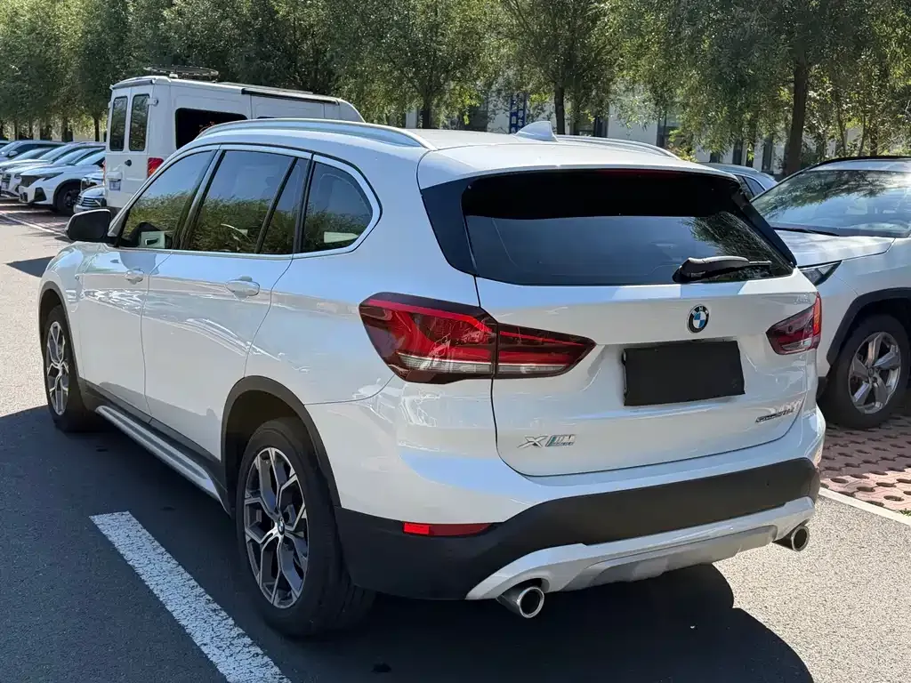 BMW X1 — фото 5
