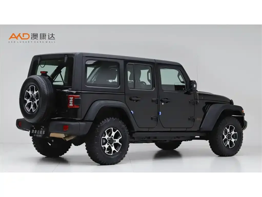 Jeep Wrangler — фото 10