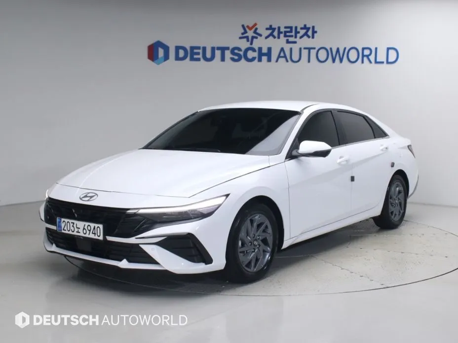 Hyundai AVANTE — фото 1