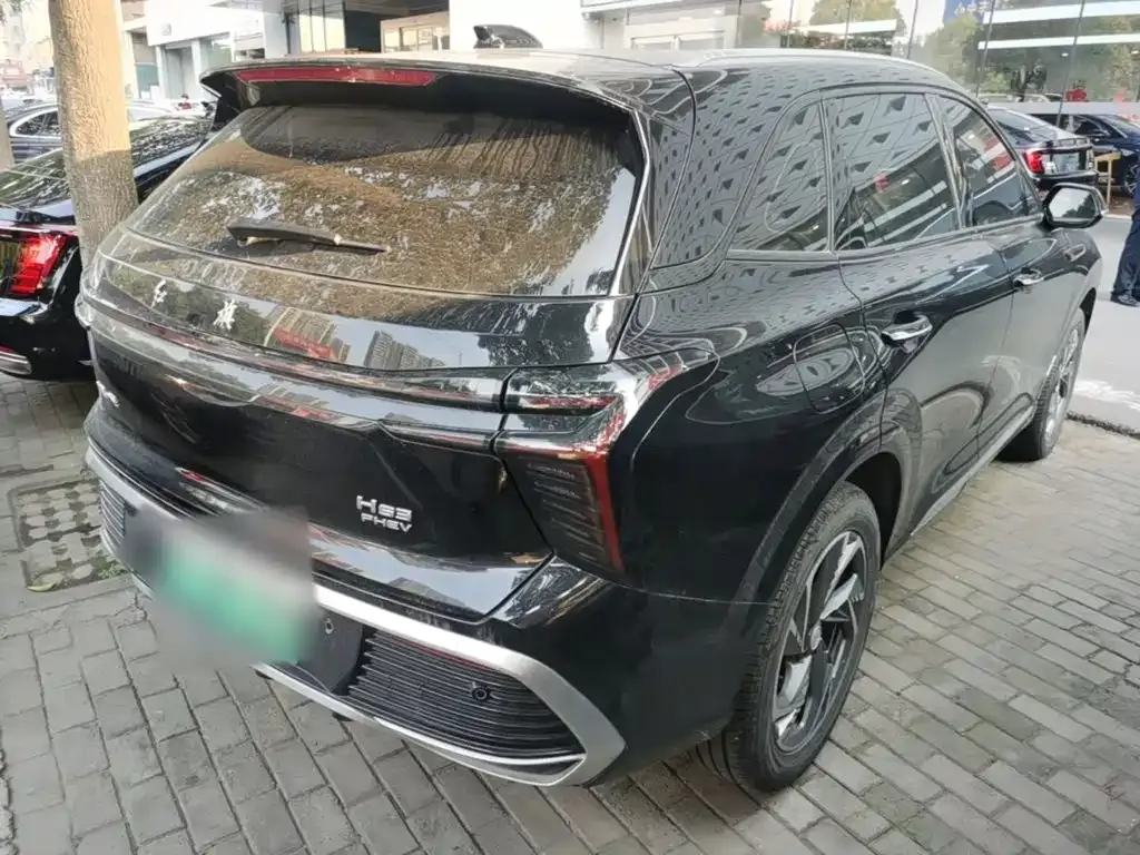 Hongqi HS3 PHEV — фото 6