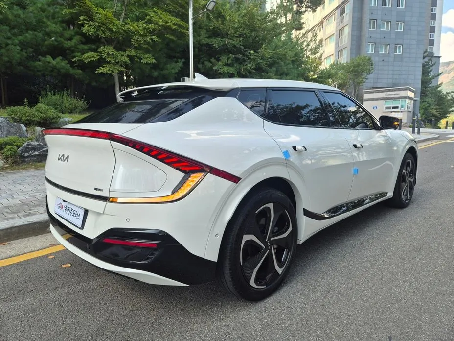 Kia EV6 — фото 6