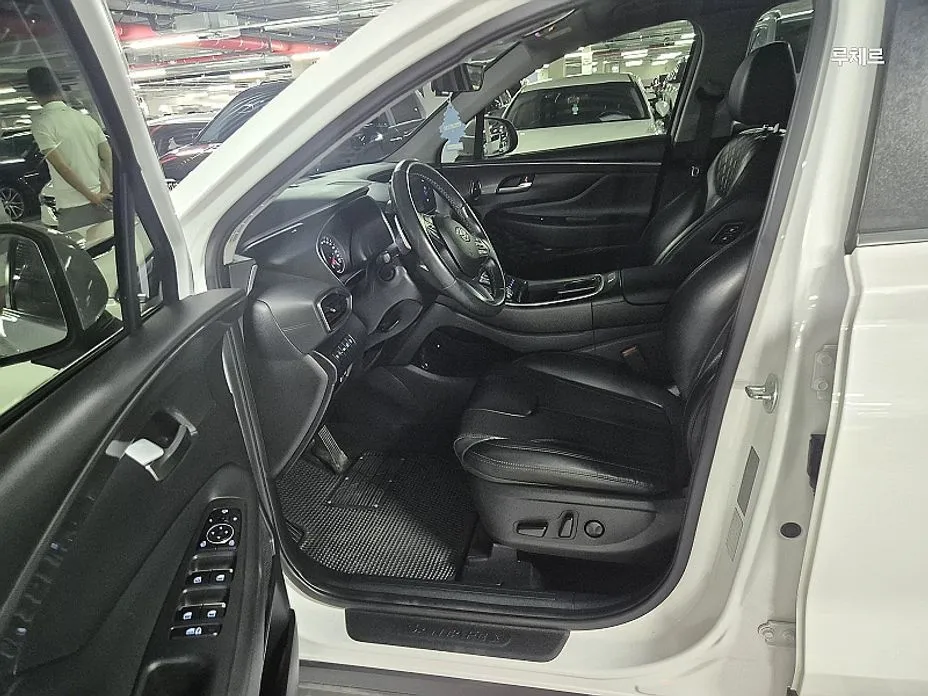 Hyundai Santafe — фото 9