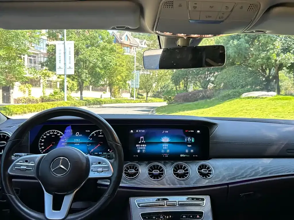 Mercedes-Benz CLS — фото 5