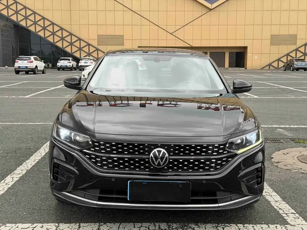 Volkswagen Passat — фото 4