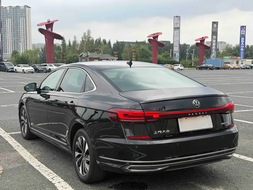 Volkswagen Passat — фото 3
