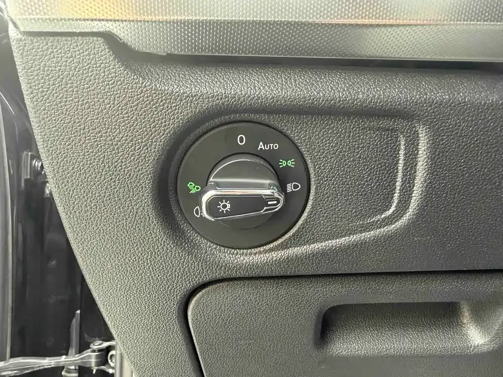 Volkswagen Passat — фото 8