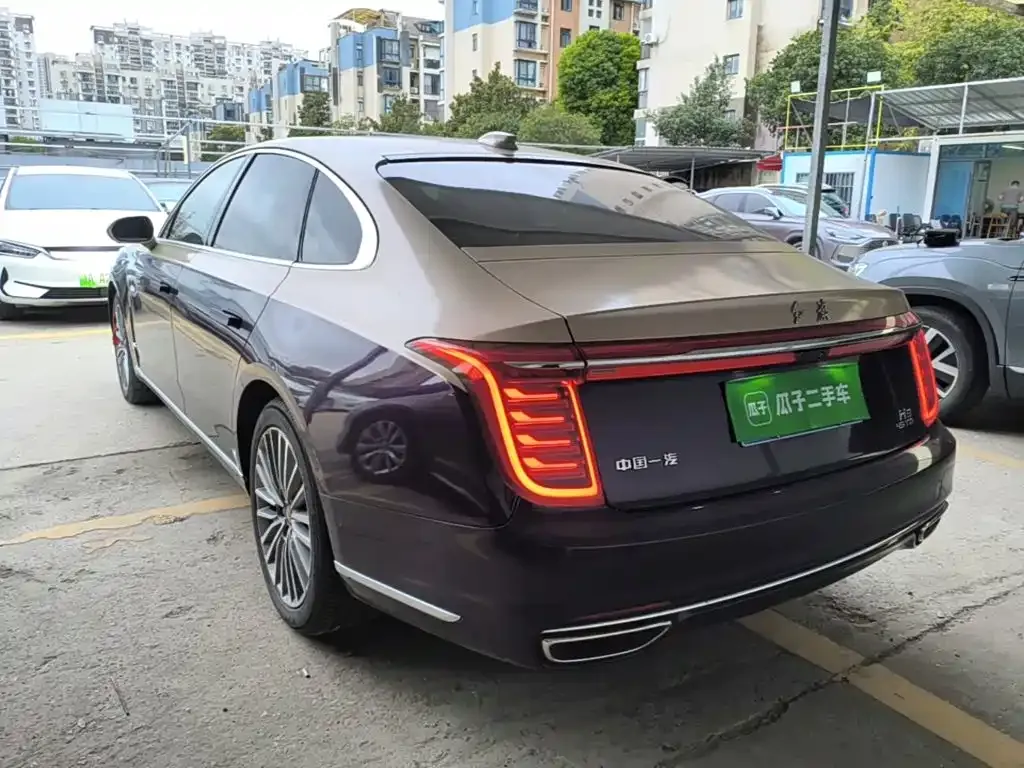 Hongqi H9 — фото 7