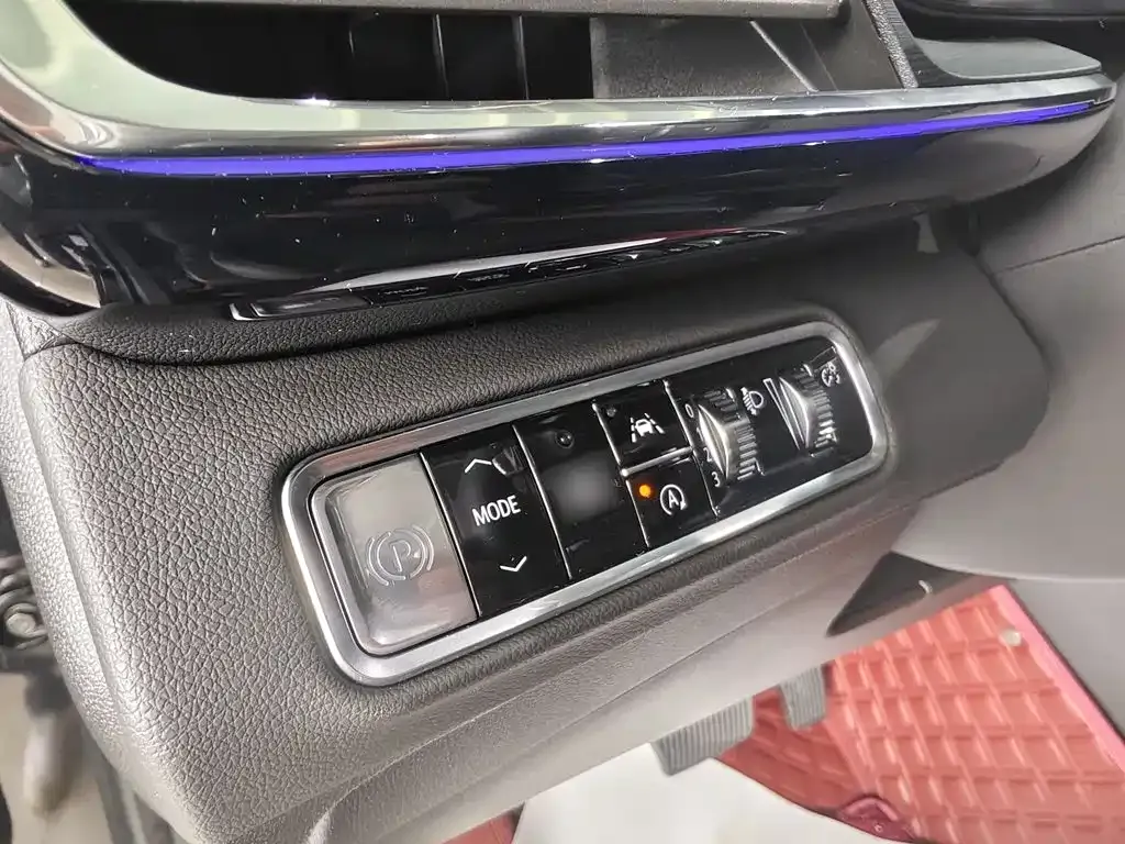 Buick Envision Plus — фото 9