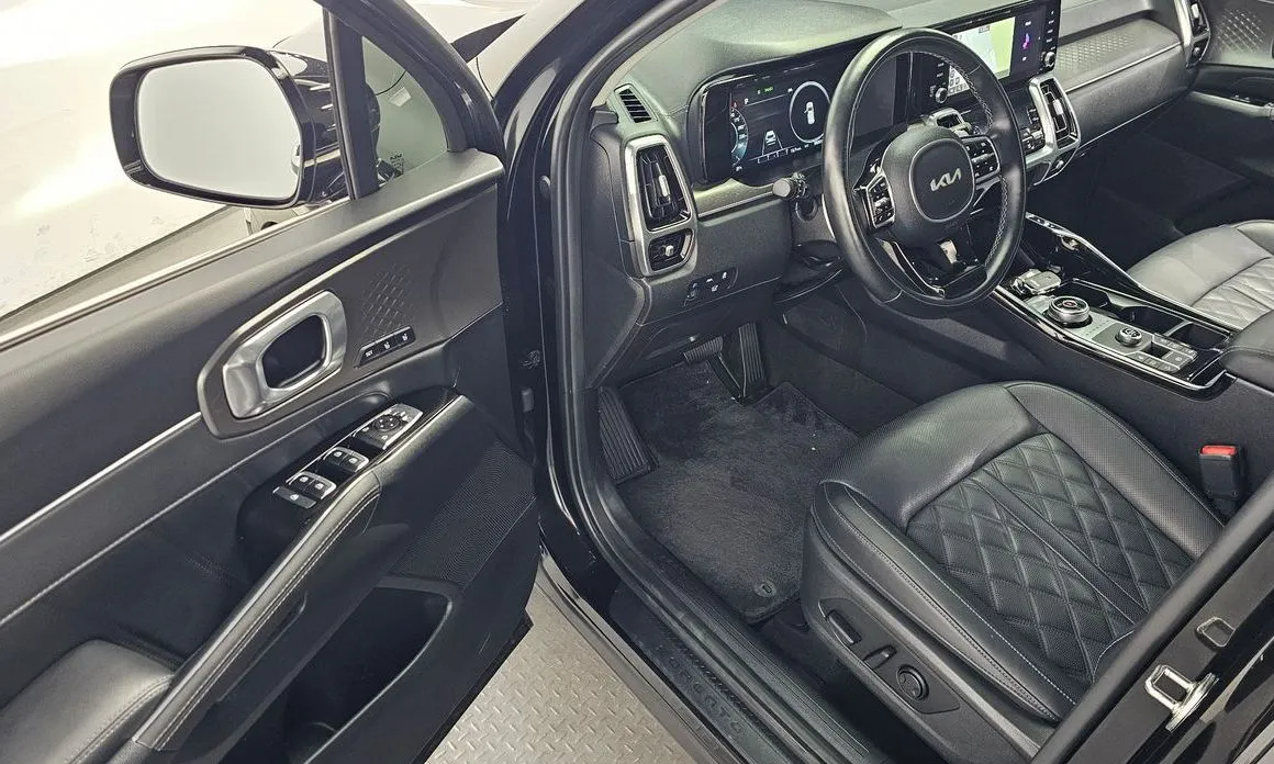 Kia Sorento — фото 6