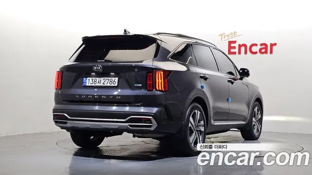 Kia Sorento — фото 6