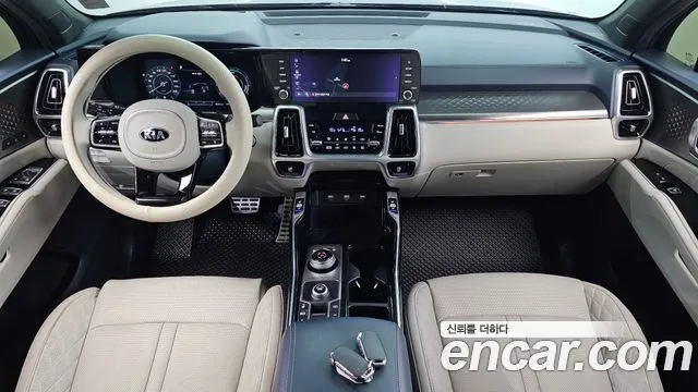 Kia Sorento — фото 8