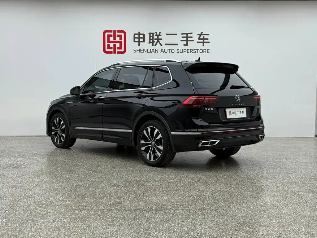 Volkswagen Tiguan L — фото 2