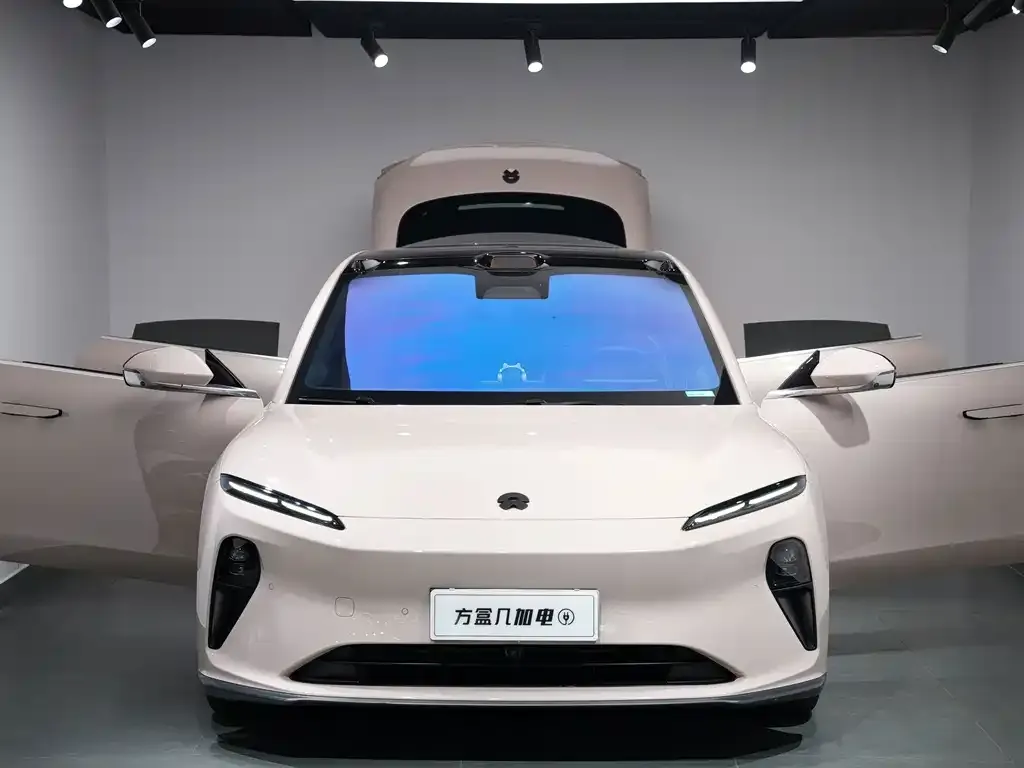 NIO ET5 — фото 4