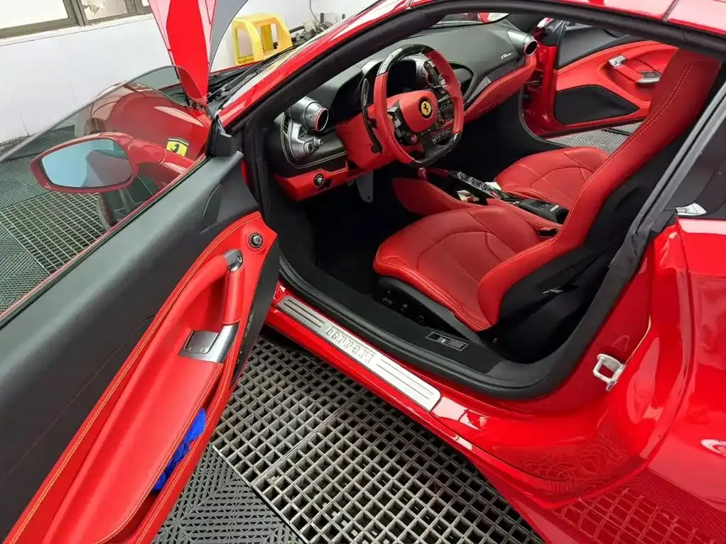 Ferrari F8 — фото 8