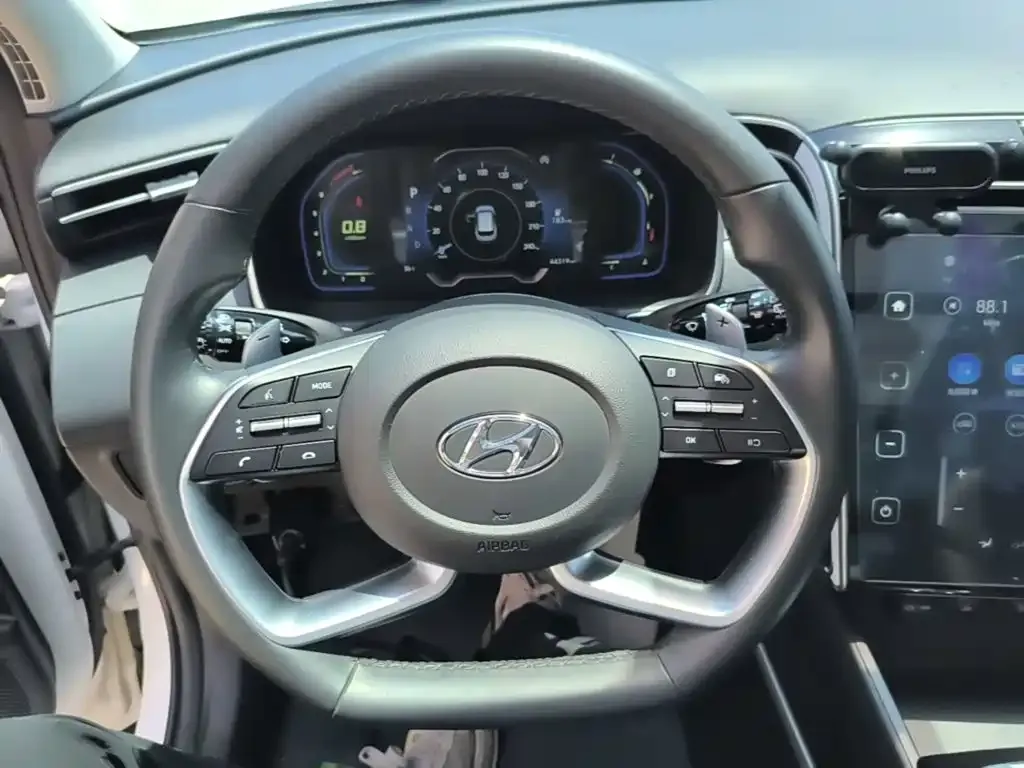 Hyundai Tucson — фото 6