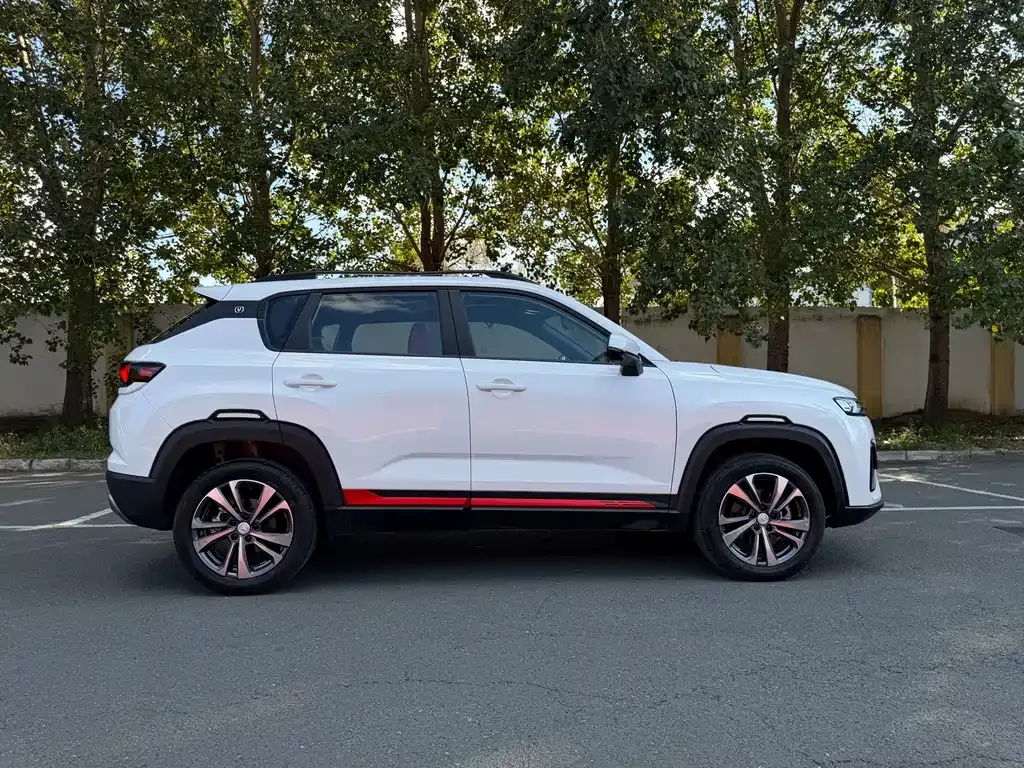Changan CS35PLUS — фото 10