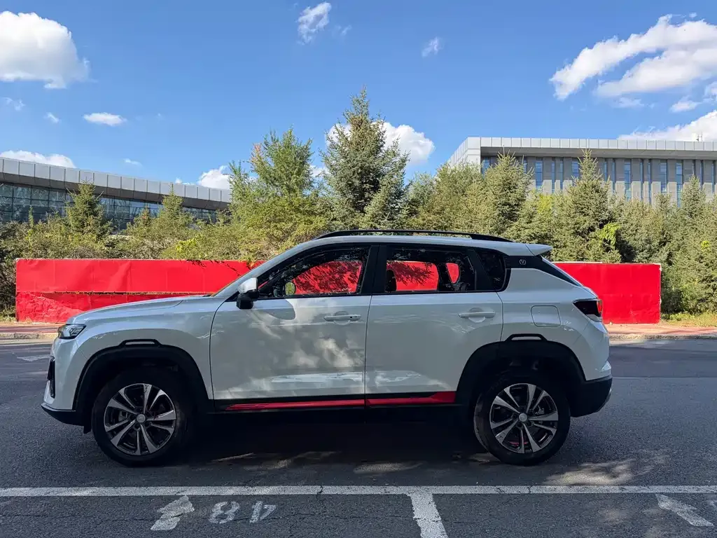 Changan CS35PLUS — фото 4