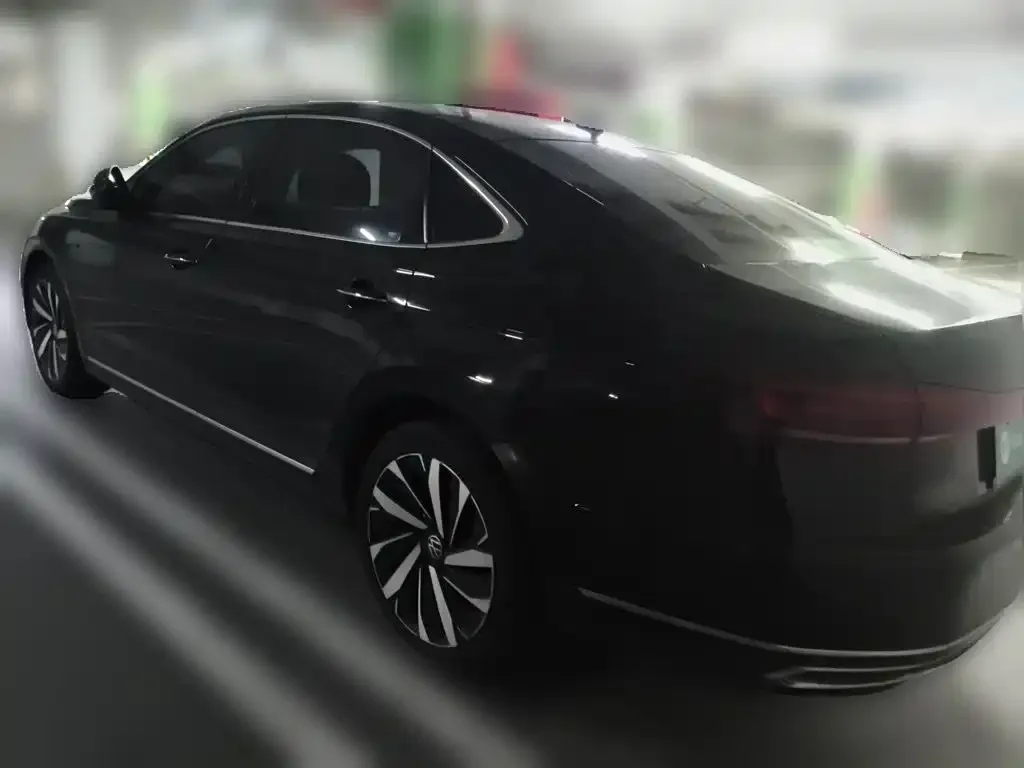 Volkswagen Passat — фото 5