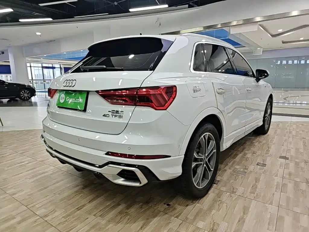 Audi Q3 — фото 2