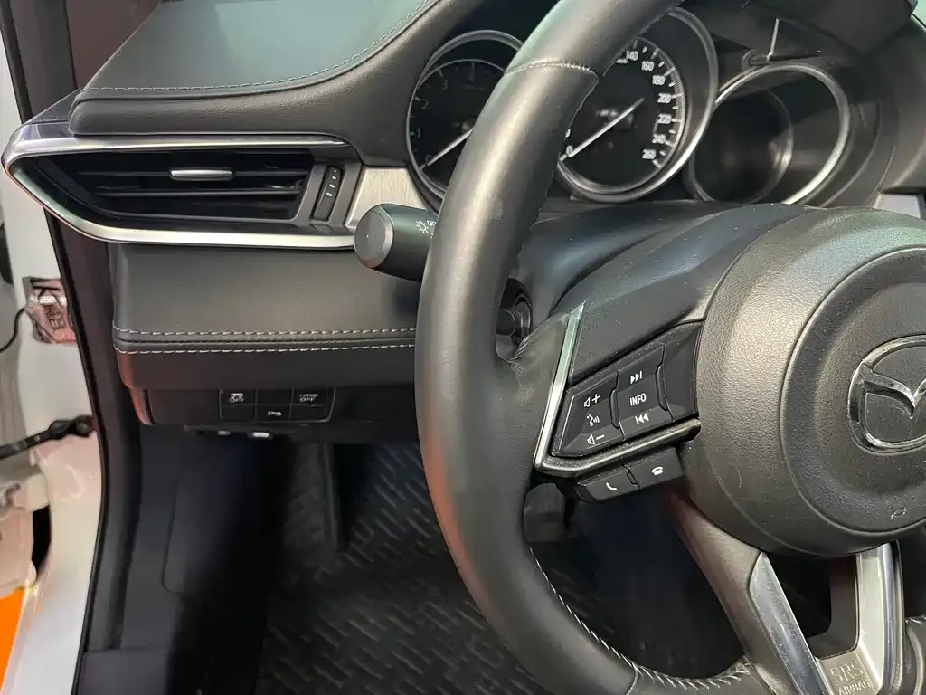 Mazda Atenza — фото 10