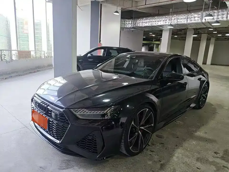 Audi RS 7 — фото 1