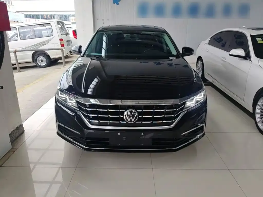 Volkswagen Passat — фото 6
