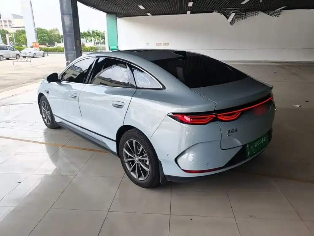 BYD Qin L — фото 8