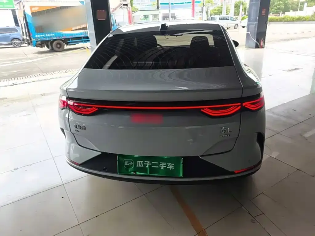BYD Qin L — фото 9