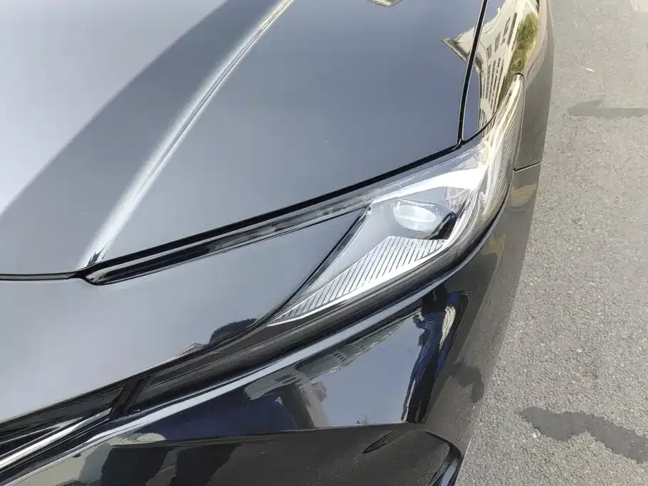 Toyota Camry — фото 5