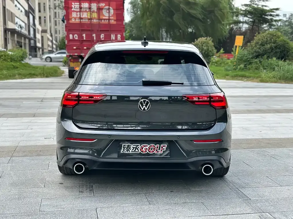 Volkswagen Golf GTI — фото 6