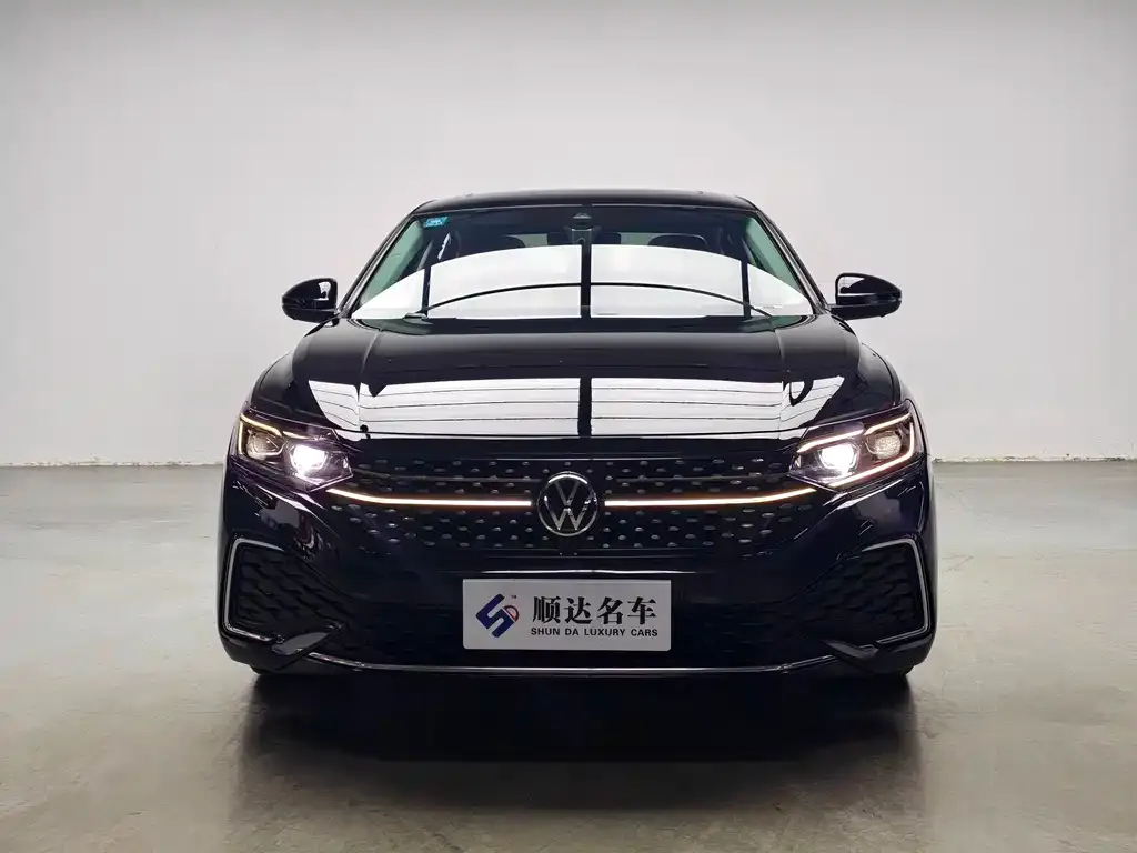 Volkswagen Passat — фото 2