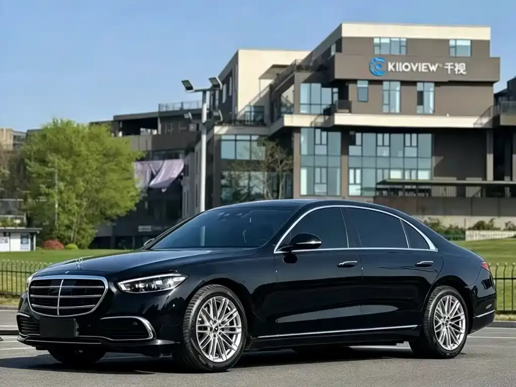 Mercedes-Benz S-Class — фото 1