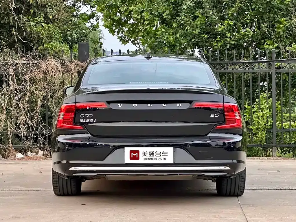 Volvo S90 — фото 3