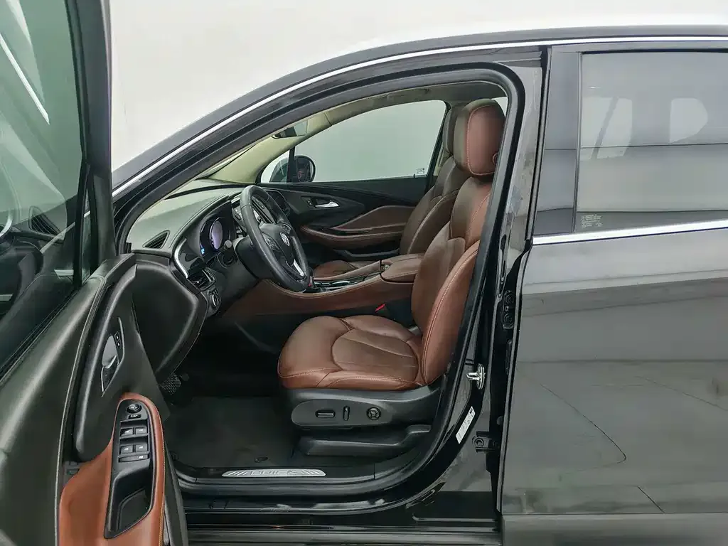 Buick Envision Plus — фото 9