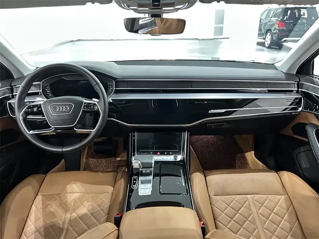 Audi A8 — фото 9