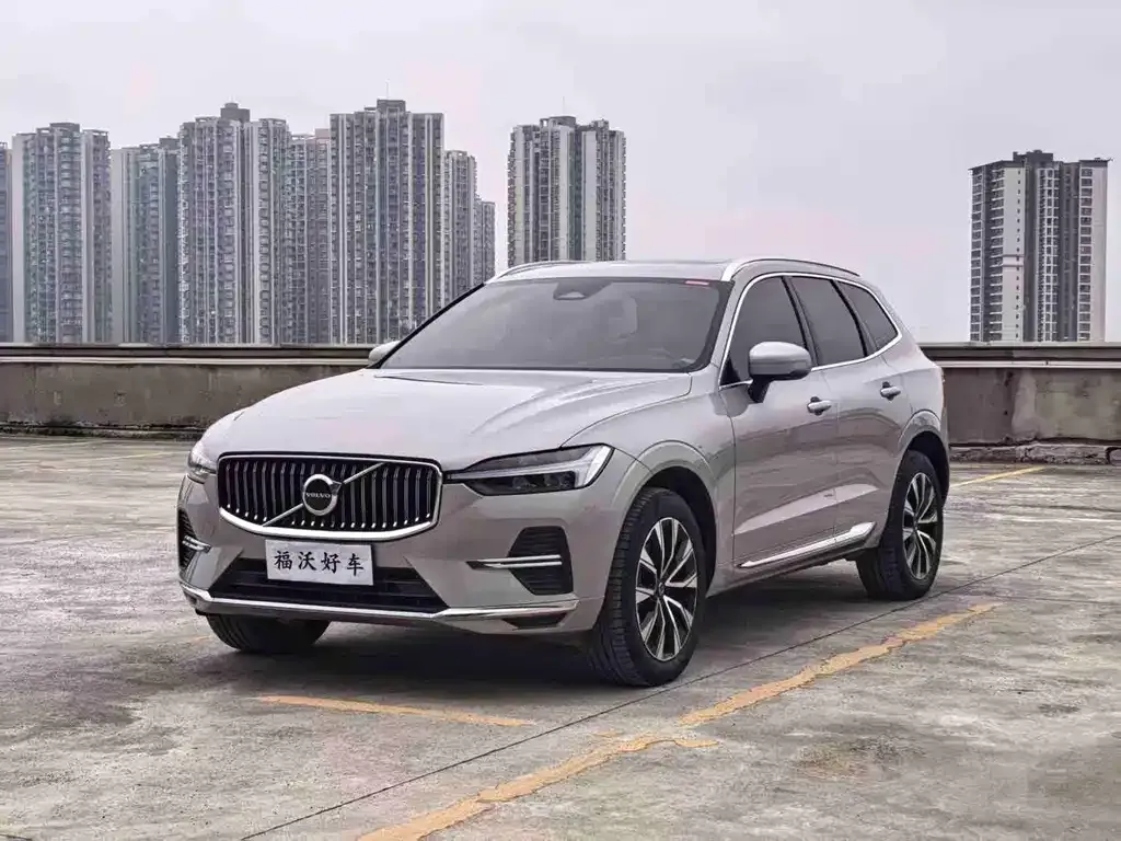 Volvo XC60 — фото 1