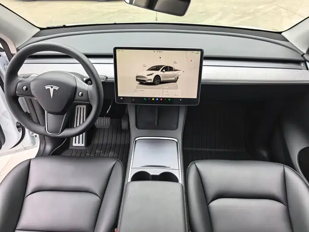 Tesla Model Y — фото 7