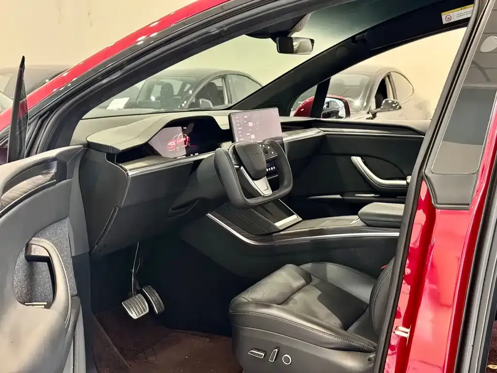Tesla Model X — фото 6